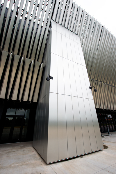 11_Alucobond_Nassau_Coliseum_Jamey_Price_Photography_courtesy_3A_Composites_USA